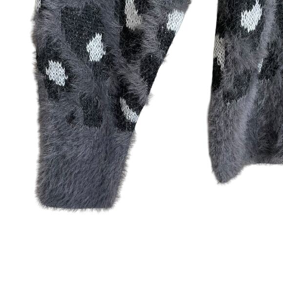 Time & Tru Women Tunic Sweater S Gray Animal Print Fuzzy Soft Academia Travel - Picture 5 of 10